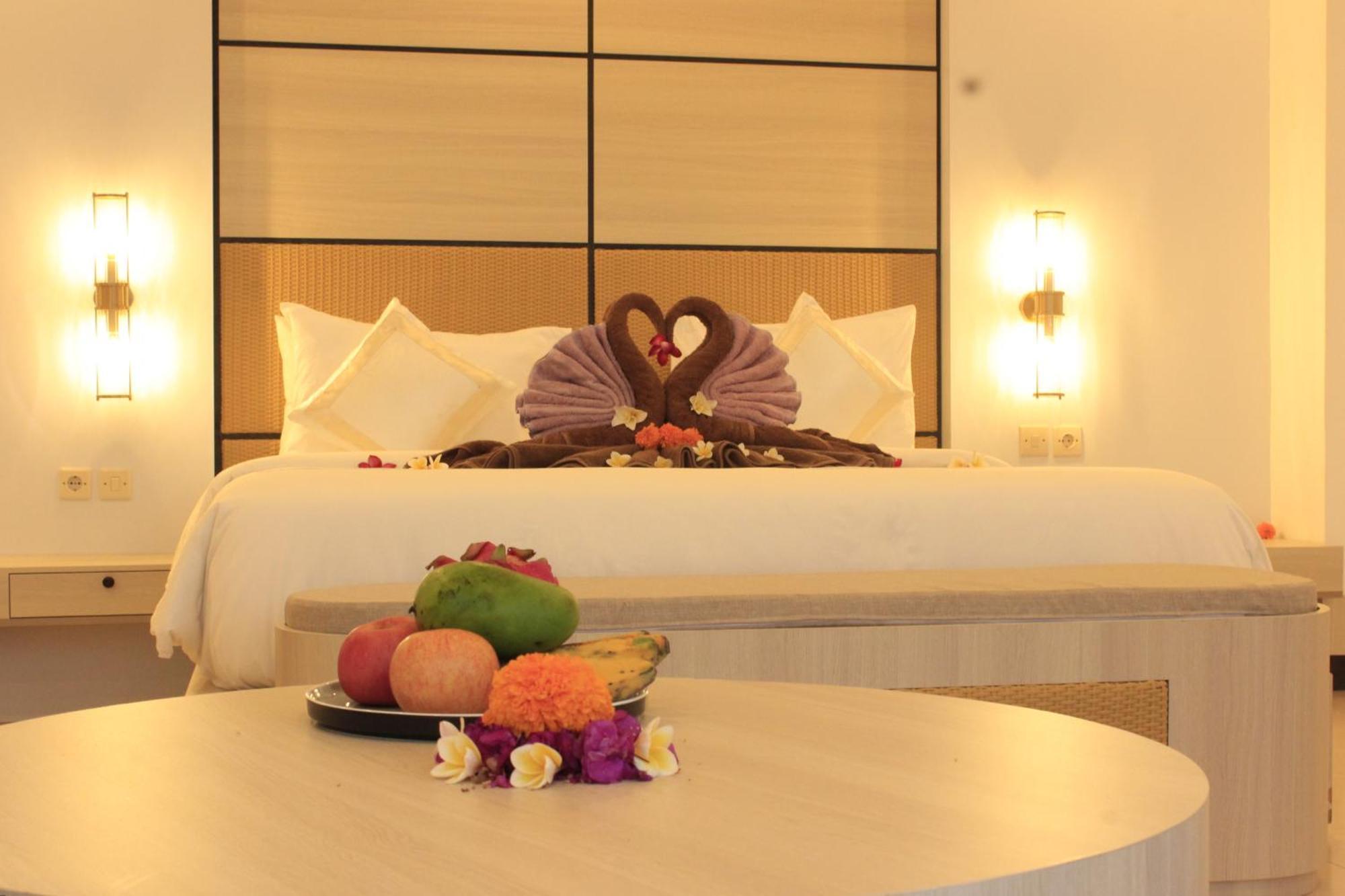 Suite Ocean Blue Batununggul Exterior foto